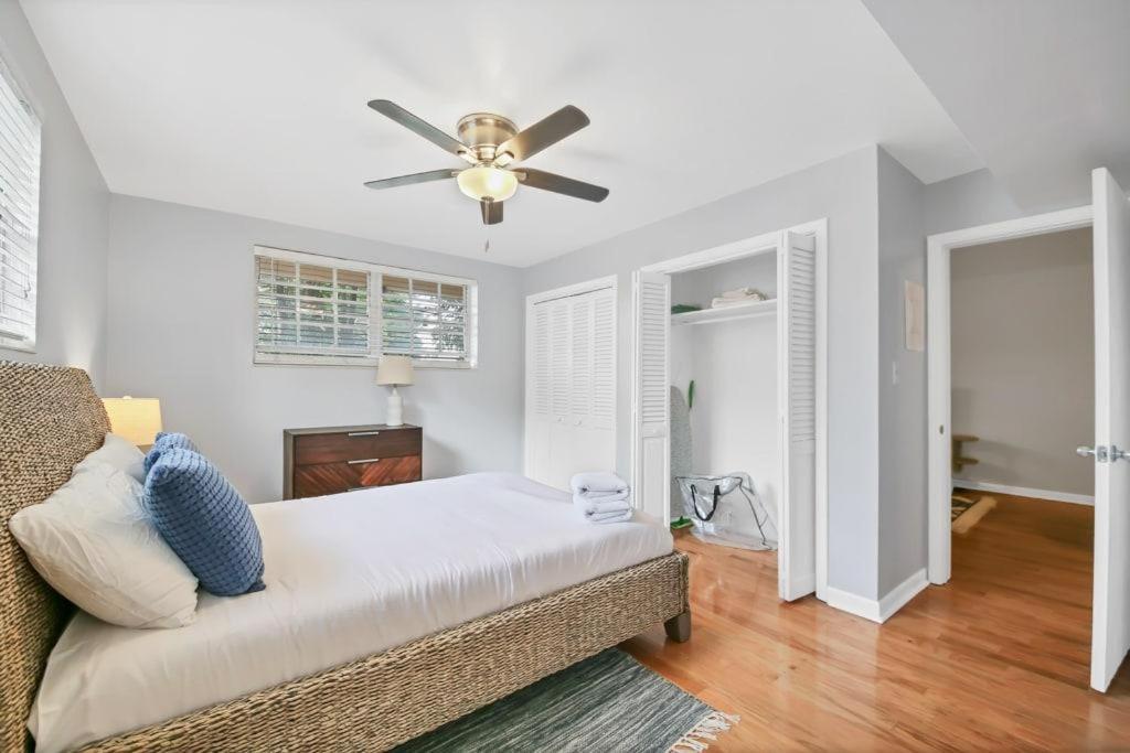 Decorative 1Br With Parking Close To Stores Tampa Exterior photo