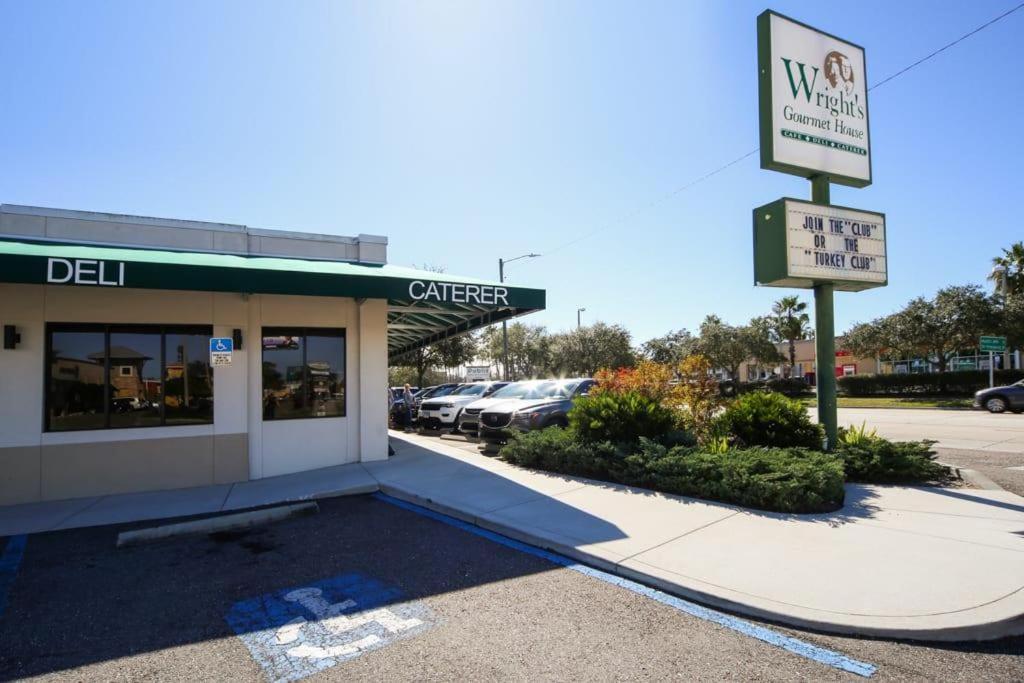 Decorative 1Br With Parking Close To Stores Tampa Exterior photo
